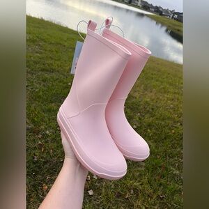 NWT Cat and Jack Pink Girls Rainboots Size 4